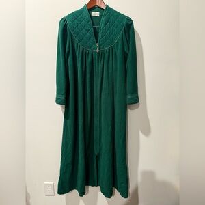 Vanity Fair Deep Green Mumu Size L